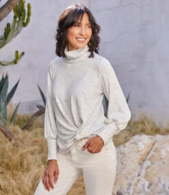 Turtleneck Pick-Up Top